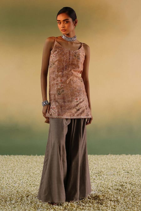 Shop Taisha Peach Silk, Cotton, Chanderi, Handloom Nanda Flower Woven Kurta Gharara Set Online at Aza Fashions Shop_Taisha_Peach Silk, Cotton, Chanderi, Handloom Nanda Flower Woven Kurta Gharara Set _Online_at_Aza_Fashions