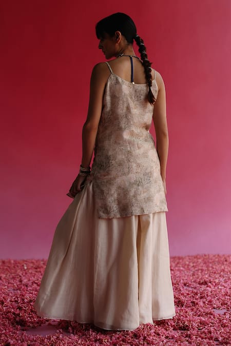 Shop Taisha White Linen, Cotton, Silk, Chanderi, Handloom Kaner Cross Stitch Kurta Set at Aza Fashions Shop_Taisha_White Linen, Cotton, Silk, Chanderi, Handloom Kaner Cross Stitch Kurta Set _at_Aza_Fashions