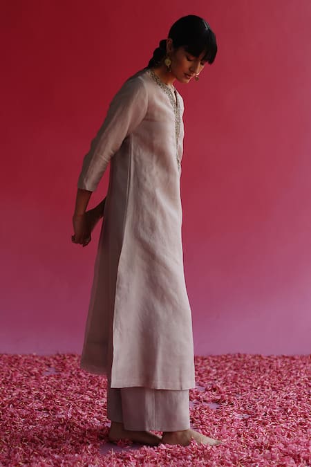 Shop Taisha Gray Tissue, Silk Zari, Beads Split Grey Embroidered Kurta And Flared Pant Set Online at Aza Fashions Shop_Taisha_Gray Tissue, Silk Zari, Beads Split Grey Embroidered Kurta And Flared Pant Set _Online_at_Aza_Fashions