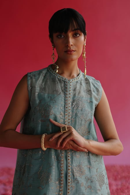 Buy Taisha Blue Linen, Silk Embroidery, Sequins Round Neck Pushti Handloom Jacket Kurta Online at Aza Fashions Buy_Taisha_Blue Linen, Silk Embroidery, Sequins Round Neck Pushti Handloom Jacket Kurta _Online_at_Aza_Fashions