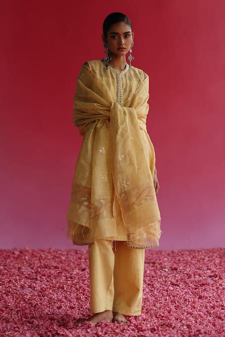 Taisha Yellow Linen, Silk Embroidery, Sequins Pushti Floral Handloom Jacket Kurta Online at Aza Fashions Taisha_Yellow Linen, Silk Embroidery, Sequins Pushti Floral Handloom Jacket Kurta _Online_at_Aza_Fashions