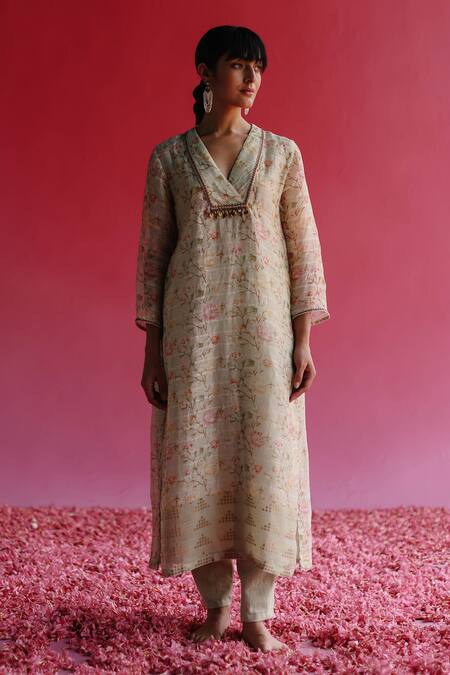 Buy_Taisha_Green , Handloom Gulbag Pure Kala Pant _Online_at_Aza_Fashions