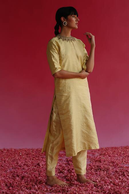 Shop_Taisha_Yellow Silk Manjari Zari Tissue Pant _Online_at_Aza_Fashions