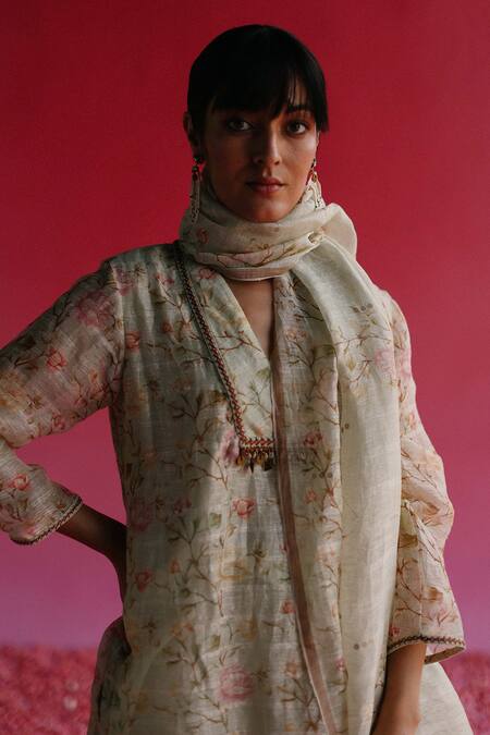 Taisha_Green Linen, Silk, Cotton Sequins, Embroidery V-neck Gulbag Handloom Kurta Set _at_Aza_Fashions