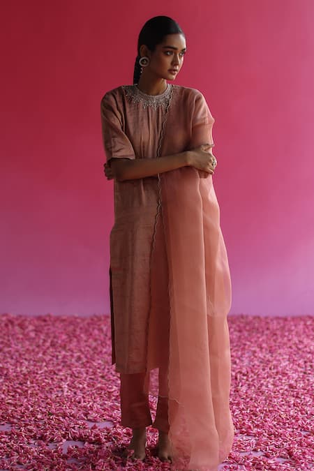 Shop Taisha Gold Silk Zari Manjari Pure Tissue Pant at Aza Fashions Shop_Taisha_Gold Silk Zari Manjari Pure Tissue Pant _at_Aza_Fashions