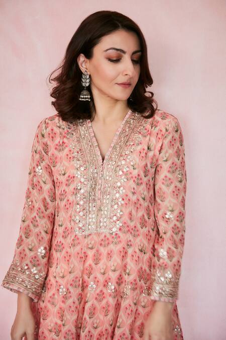 Gopi Vaid Pink Georgette, Cotton Sequins, Nusrat Floral Print Kurta And Dhoti Pant Set at Aza Fashions Gopi Vaid_Pink Georgette, Cotton Sequins, Nusrat Floral Print Kurta And Dhoti Pant Set _at_Aza_Fashions