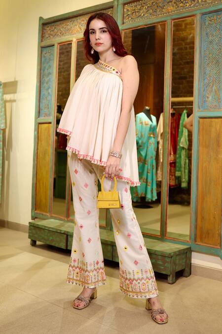 Buy_Gopi Vaid_Ivory Cotton Embroidery, Mirrors Asymmetric One Shoulder Top With Thread Pant 