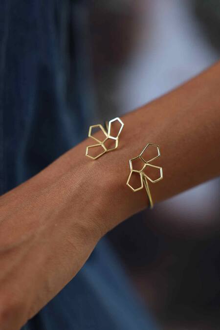 Varnika Arora_Gold Plated Cut Work Clio Floral Bangle _Online_at_Aza_Fashions