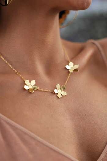 Varnika Arora_Gold Plated Lumiere Floral Pattern Necklace _Online_at_Aza_Fashions
