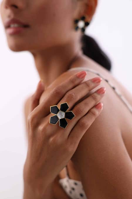 Buy_Varnika Arora_Gold Plated Willow Floral Pattern Ring _Online_at_Aza_Fashions