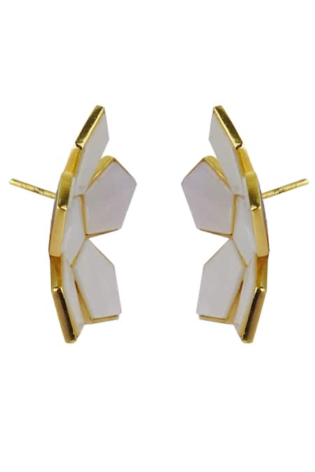Varnika Arora_Gold Plated Pearls Willow Floral Motif Pattern Studs _Online_at_Aza_Fashions