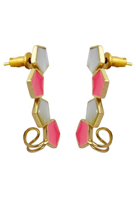 Varnika Arora_Gold Plated Pearls Arlo Geometric Pattern Embellished Earrings _Online_at_Aza_Fashions