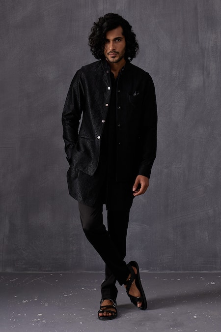 Arjan Dugal Embroidered Chanderi Silk Kurta Set