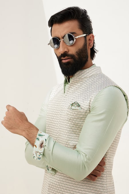 Arjan Dugal Green Chanderi Silk Embroidery French Knot Bundi at Aza Fashions Arjan Dugal_Green Chanderi Silk Embroidery French Knot Bundi _at_Aza_Fashions