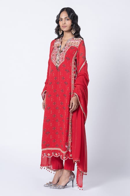 Shop_Kyross_Red Georgette Embroidery, Beads, Tassels Collared Kurta Set With Dupatta _Online_at_Aza_Fashions