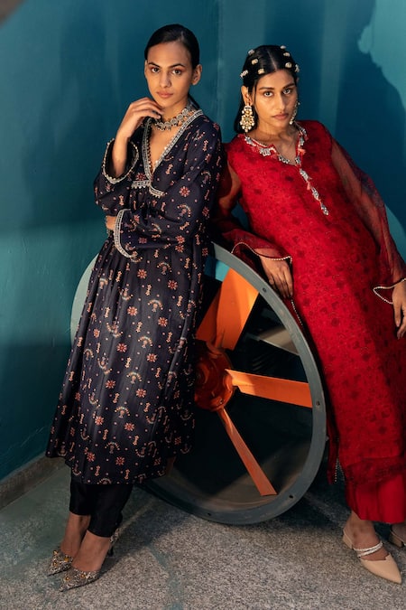 Buy_Kyross_Black Silk, Chanderi, Tulle, Organza Sequins V-neck Buta Print Anarkali Set _Online_at_Aza_Fashions