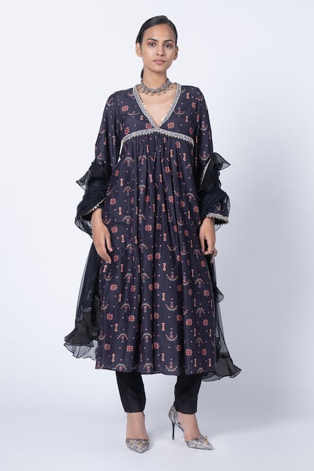 Kyross_Black Silk, Chanderi, Tulle, Organza Sequins V-neck Buta Print Anarkali Set _at_Aza_Fashions