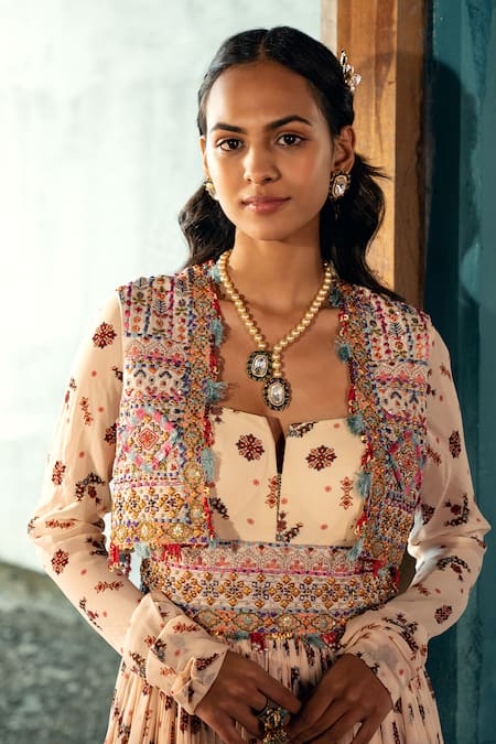 Kyross Pearl Embroidered Gilet 