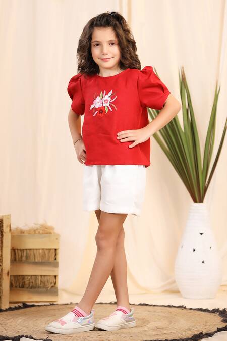 Casa Ninos_Red Linen Embroidery Puffed Sleeve Top And Shorts Set _at_Aza_Fashions