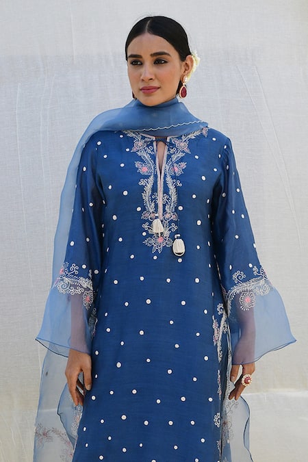 Buy_Label Niti Bothra_Blue Silk, Organza Embroidery Split V-neck Banaras Kurta Palazzo Set _Online_at_Aza_Fashions