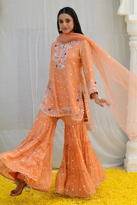 Buy_Label Niti Bothra_Peach Silk, Chiffon Embroidery Split V-neck Banaras Kurta Sharara Set 