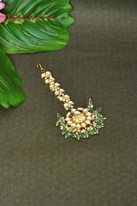 Shop_Vivinia By Vidhi Mehra_Green Kundan Polki Embellished Maangtikka _at_Aza_Fashions
