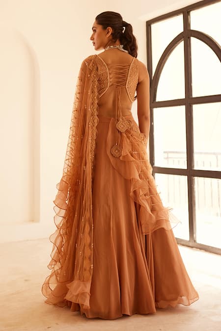 Shop Sonal Pasrija Beige Organza Sequins, Cut Work, Embroidery, Pearls V-neck Lehenga Set at Aza Fashions Shop_Sonal Pasrija_Beige Organza Sequins, Cut Work, Embroidery, Pearls V-neck Lehenga Set _at_Aza_Fashions