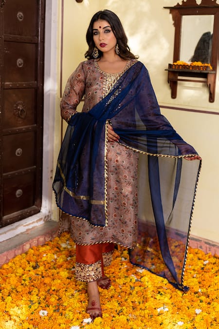 Buy_The Home Affair_Brown Organza, Chanderi Gota Patti Round Neck Floral Print Kurta Pant Set _Online_at_Aza_Fashions