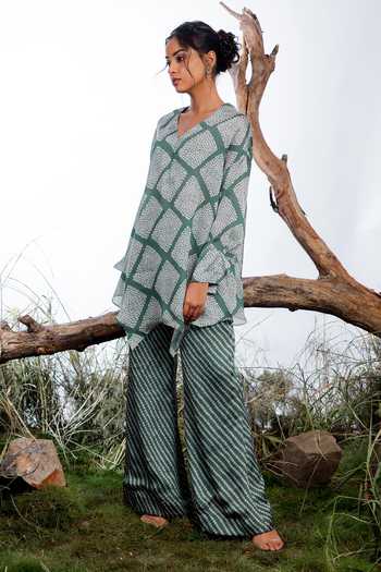 Buy_Omana By Ranjana Bothra_Green Satin, Georgette, Crepe Embroidery V-neck Bandhani Print Top With Pant _Online_at_Aza_Fashions