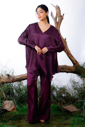 Omana By Ranjana Bothra_Purple Satin V-neck Plain Belted Top With Pant _Online_at_Aza_Fashions