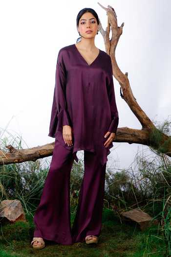 Buy_Omana By Ranjana Bothra_Purple Satin V-neck Plain Belted Top With Pant _Online_at_Aza_Fashions