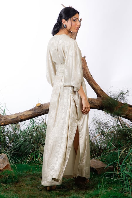 Shop Omana By Ranjana Bothra Gold Silk Embroidery V-neck Lisa Kaftan With Belt at Aza Fashions Shop_Omana By Ranjana Bothra_Gold Silk Embroidery V-neck Lisa Kaftan With Belt _at_Aza_Fashions