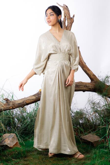 Omana By Ranjana Bothra Gold Silk Embroidery V-neck Lisa Kaftan With Belt Online at Aza Fashions Omana By Ranjana Bothra_Gold Silk Embroidery V-neck Lisa Kaftan With Belt _Online_at_Aza_Fashions