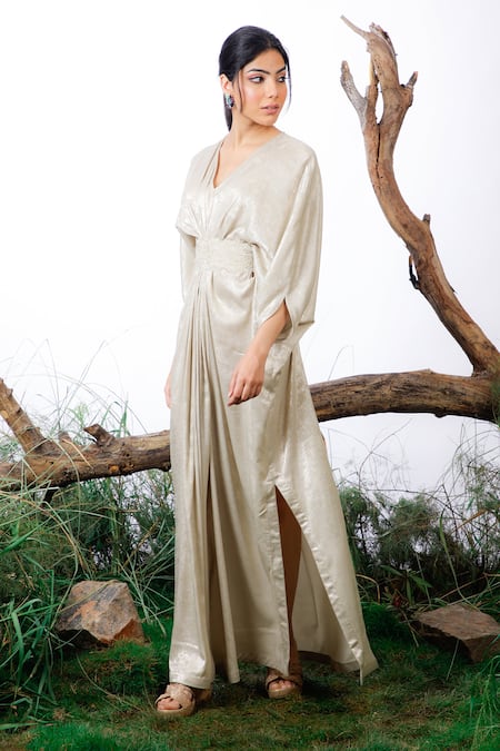 Buy Omana By Ranjana Bothra Gold Silk Embroidery V-neck Lisa Kaftan With Belt Online at Aza Fashions Buy_Omana By Ranjana Bothra_Gold Silk Embroidery V-neck Lisa Kaftan With Belt _Online_at_Aza_Fashions