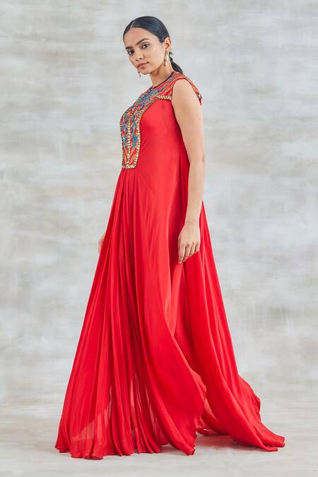 Studio Bagechaa Fuchsia Crepe Embroidery, Sequins, Gota Patti Round Neck Floral Anarkali Online at Aza Fashions Studio Bagechaa_Fuchsia Crepe Embroidery, Sequins, Gota Patti Round Neck Floral Anarkali_Online_at_Aza_Fashions