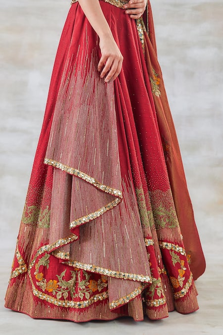 Studio Bagechaa Red Silk, Crepe Sequins, Diamonds, Mirrors, Gulab Aari Bridal Lehenga Set Online at Aza Fashions Studio Bagechaa_Red Silk, Crepe Sequins, Diamonds, Mirrors, Gulab Aari Bridal Lehenga Set _Online_at_Aza_Fashions