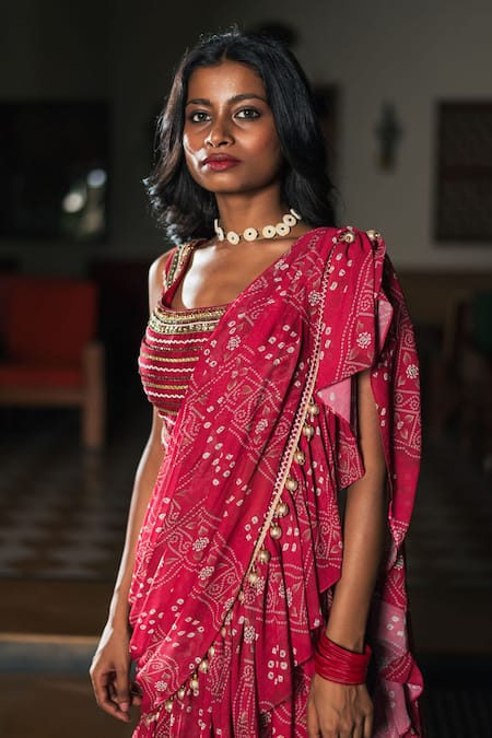 Buy red south silk saree online on Karagiri | SALE SALE SALE – Karagiri  Global