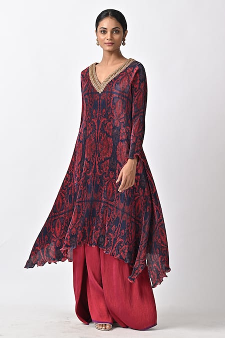 Kiran Uttam Ghosh_Maroon Pleated Polyester Mix Printed Abstract V Neck Pattern Kaftan  _Online_at_Aza_Fashions