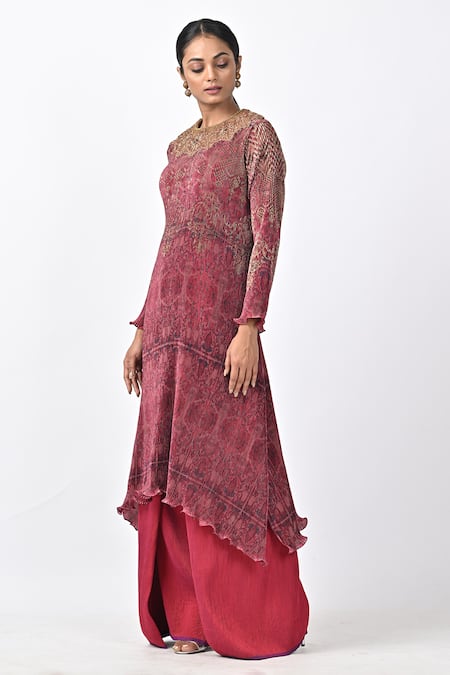 Kiran Uttam Ghosh_Red Pleated Polyester Mix Printed Abstract V Neck Kaftan  _Online_at_Aza_Fashions
