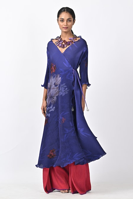 Kiran Uttam Ghosh Abstract Print V Neck Angrakha 