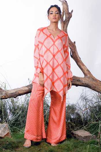 Omana By Ranjana Bothra_Orange Satin, Georgette, Crepe V-neck Flared Bandhani Print Top With Pant _Online_at_Aza_Fashions