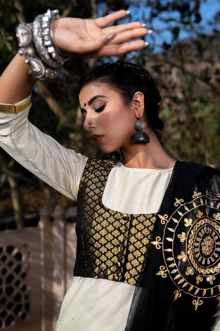 Buy The Home Affair Black Brocade, Silk, Cotton, Chanderi Gota Patti, Banarasi Crop Jacket Kurta Set Online at Aza Fashions Buy_The Home Affair_Black Brocade, Silk, Cotton, Chanderi Gota Patti, Banarasi Crop Jacket Kurta Set _Online_at_Aza_Fashions