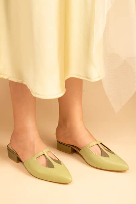 OCEEDEE Leather Cut Out Strap Mules 