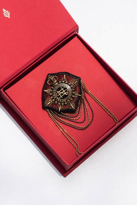 Shop S&N By Shantnu Nikhil Black Beads, Cut Work Carved Crest Brooch at Aza Fashions Shop_S&N By Shantnu Nikhil_Black Beads, Cut Work Carved Crest Brooch_at_Aza_Fashions