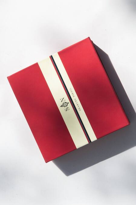 S&N By Shantnu Nikhil Black Carved Work Crest Tasselled Brooch Online at Aza Fashions S&N By Shantnu Nikhil_Black Carved Work Crest Tasselled Brooch_Online_at_Aza_Fashions