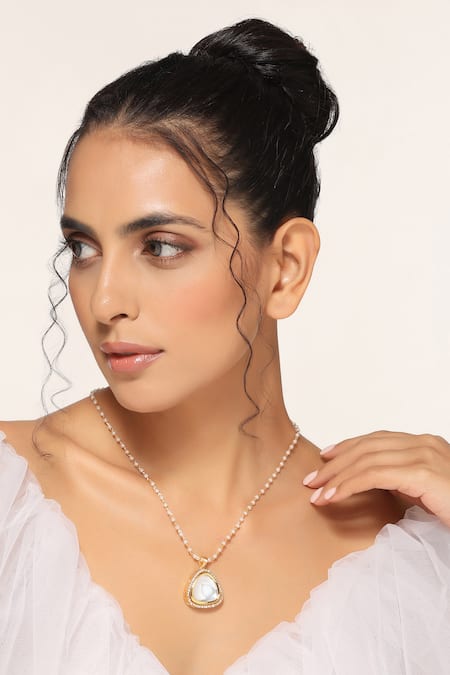 Shop Swabhimann Gold Plated Polki Embellished Pendant Necklace at Aza Fashions Shop_Swabhimann_Gold Plated Polki Embellished Pendant Necklace _at_Aza_Fashions