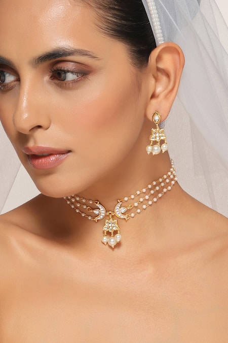 Diva Gold Plated Choker Necklace Set With Earrings for Women and Girls.