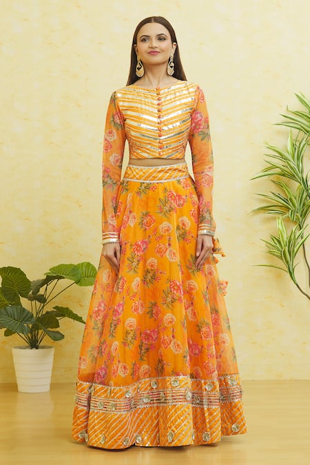 Samyukta Singhania_Yellow Organza Gota Patti Round Neck Striped Lehenga Set _at_Aza_Fashions