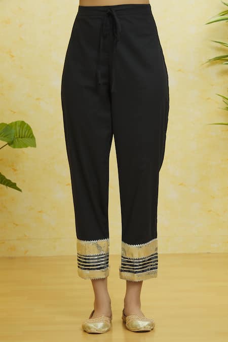 Shop_Samyukta Singhania_Black Organza, Cotton Gota Patti Split V-neck Floral Print Anarkali Set _Online_at_Aza_Fashions