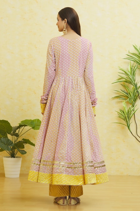 Samyukta Singhania_Yellow Cotton Tassels, Embroidery V-neck Gota Anarkali Pant Set _Online_at_Aza_Fashions